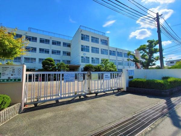 桜ヶ丘コーポラス(高槻市立五百住小学校)