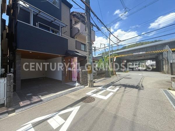 高槻市上牧南駅前町の中古一戸建て