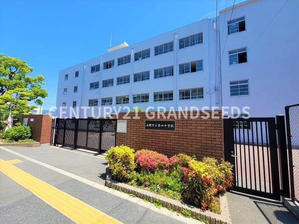 高槻市富田町５丁目の中古一戸建て(高槻市立第四中学校)