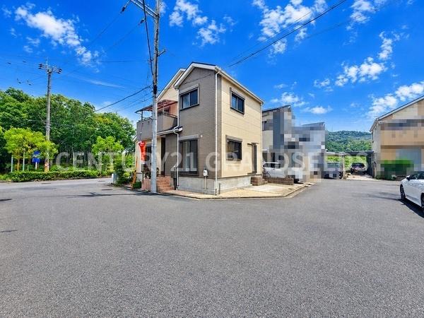 高槻市萩之庄３丁目の中古一戸建て