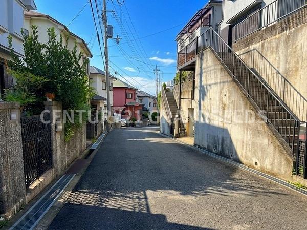 高槻市奈佐原４丁目の中古一戸建て
