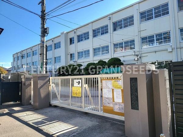 高槻市須賀町の土地(高槻市立大冠小学校)
