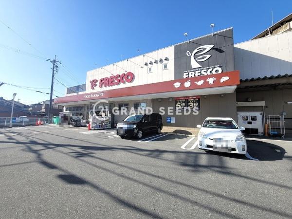 ユニライフ山崎４号棟(フレスコ山崎店)