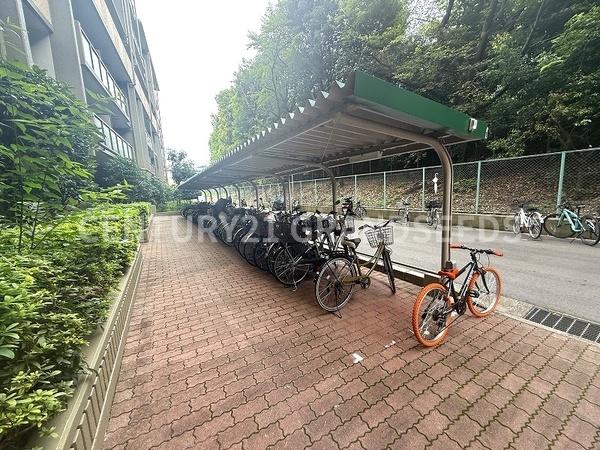 ユニライフ山崎４号棟