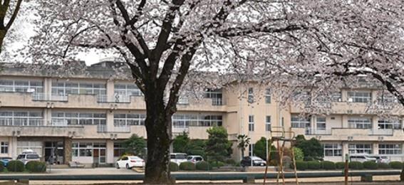 小山市扶桑１丁目の中古一戸建て(小山市立桑中学校)