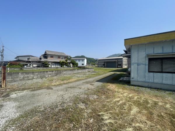 福知山市拝師　倉庫跡地