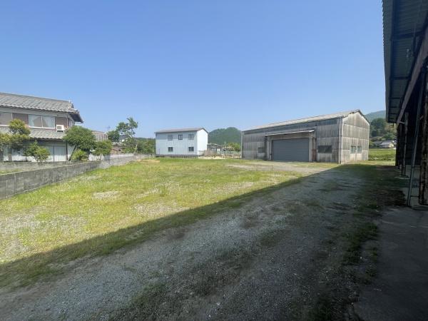 福知山市拝師　倉庫跡地