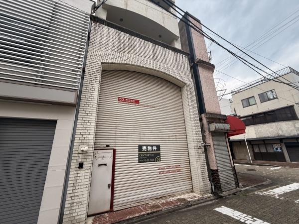 秋山ビル