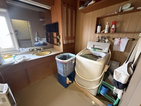 秋山ビル