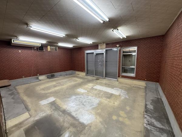 かしの木台2丁目　店舗付住宅
