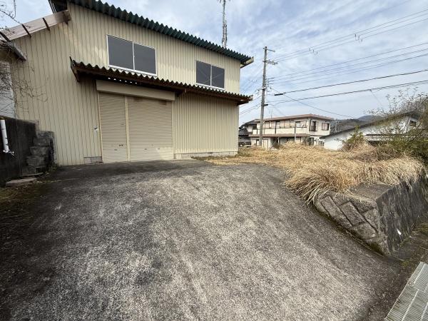 かしの木台2丁目　店舗付住宅