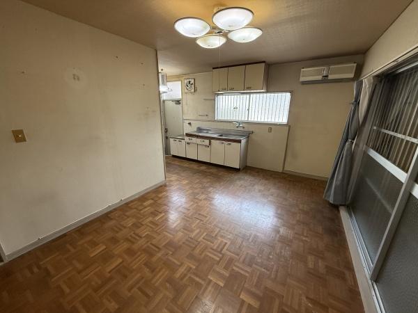 かしの木台2丁目　店舗付住宅