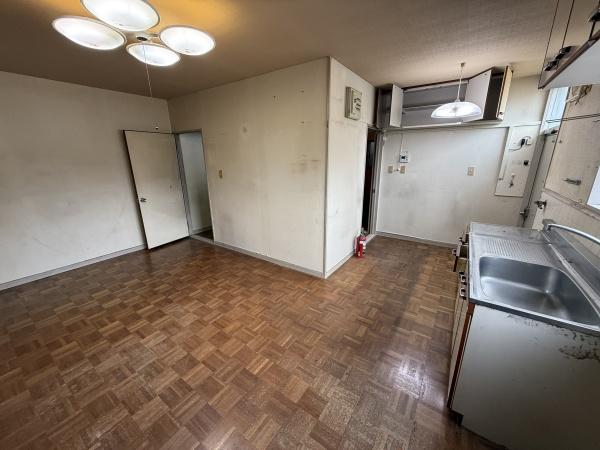 かしの木台2丁目　店舗付住宅
