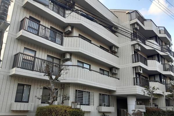 インペリアル池田城山町