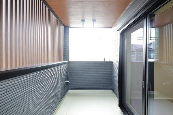 枚方市長尾元町5丁目の中古一戸建て(バルコニー)