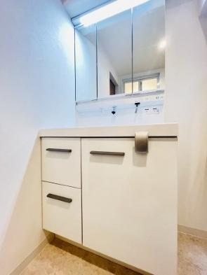 ネオハイツ港大橋