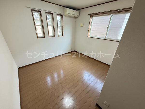 寝屋川市堀溝２丁目の中古一戸建て
