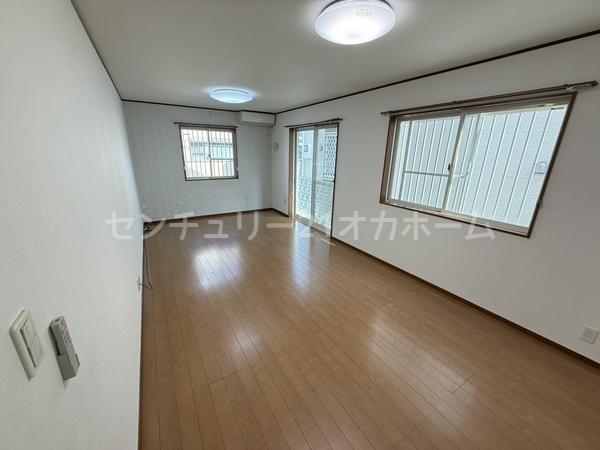 寝屋川市堀溝２丁目の中古一戸建て