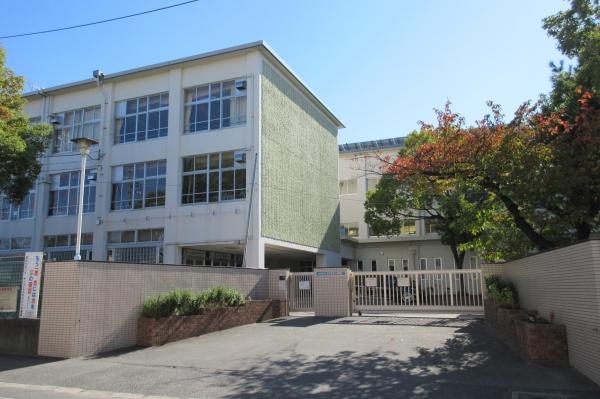 四條畷市蔀屋本町の中古一戸建て(四條畷市立くすのき小学校)
