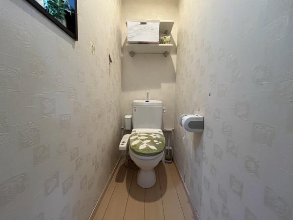 守口市寺方錦通3丁目の中古一戸建て(トイレ)