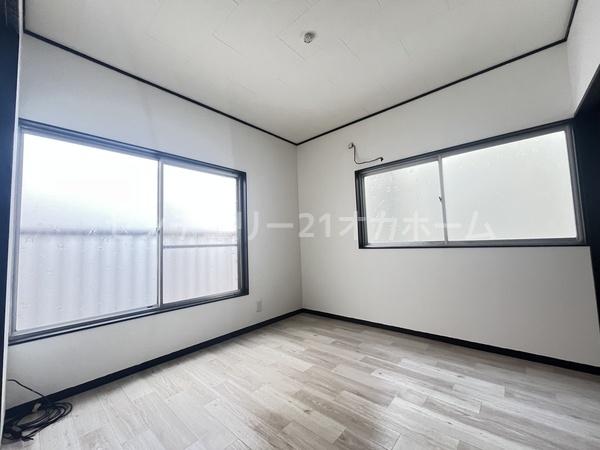 寝屋川市大成町の中古一戸建て(洋室)