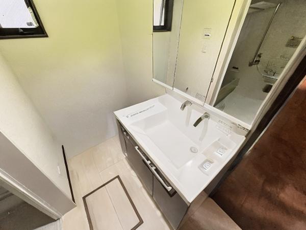 寝屋川市高宮栄町の中古一戸建て
