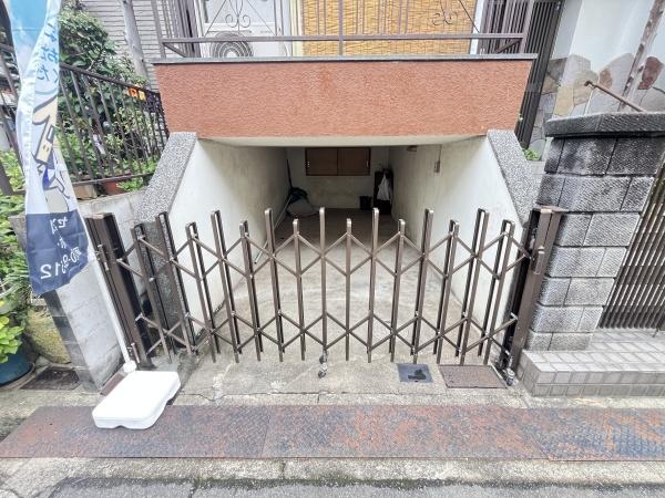 寝屋川市仁和寺本町５丁目の中古一戸建て
