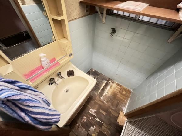 寝屋川市仁和寺本町５丁目の中古一戸建て