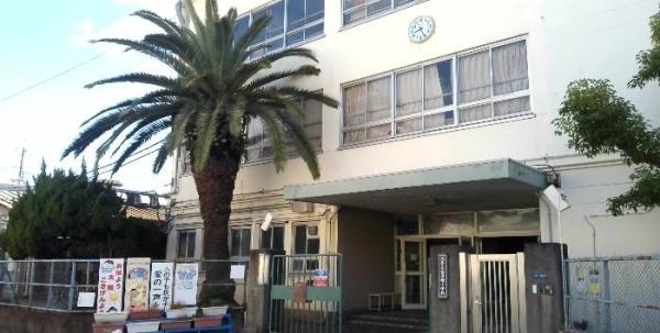 ロジュマンドゥソラーナ古川橋(門真市立古川橋小学校)