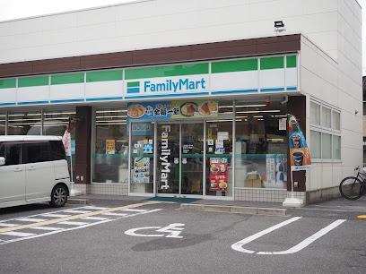 新森小路コーポ(ファミリーマート新森二丁目店)