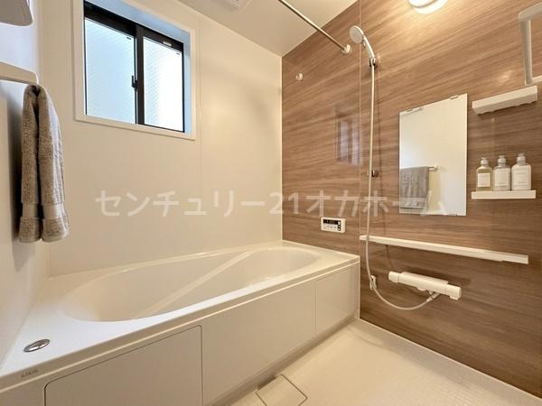 寝屋川市明徳２丁目の新築一戸建