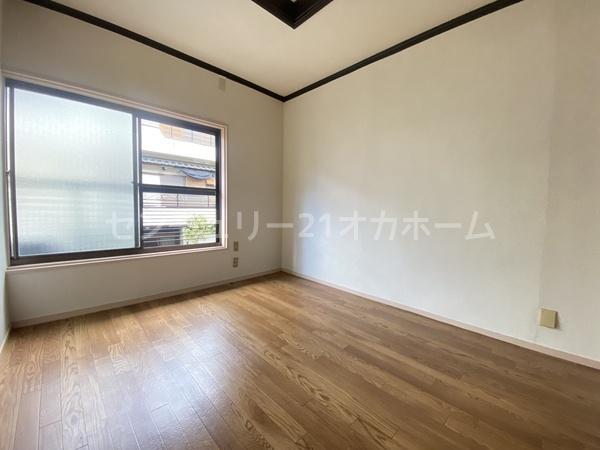 寝屋川市緑町戸建