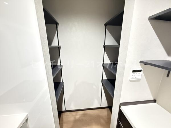 寝屋川市仁和寺本町4丁目新築戸建