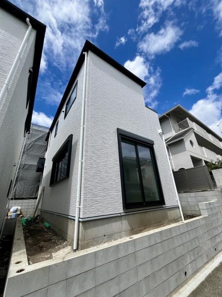 神戸市中央区野崎通6丁目2号棟（新築戸建）
