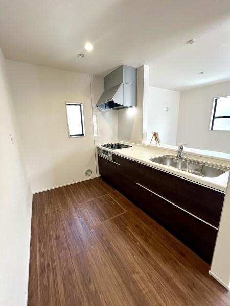 西宮市南甲子園2丁目1号棟（新築戸建）