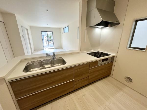 西宮市南甲子園2丁目3号棟（新築戸建）