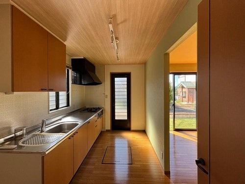 淡路市尾崎の中古一戸建て(キッチン)