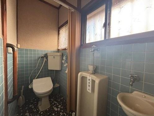洲本市下加茂１丁目の中古一戸建て