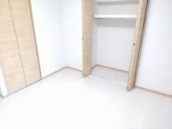 セラヴィ大塚台２号館