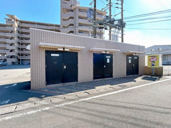 セラヴィ大塚台２号館