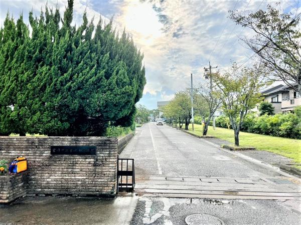 宮崎市月見ケ丘5丁目の中古一戸建て(宮崎市立宮崎南小学校)