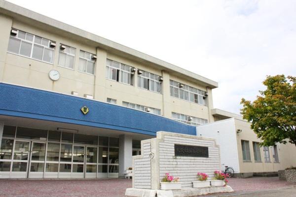 札幌市北区篠路十条3丁目の中古一戸建て(札幌市立篠路西中学校)