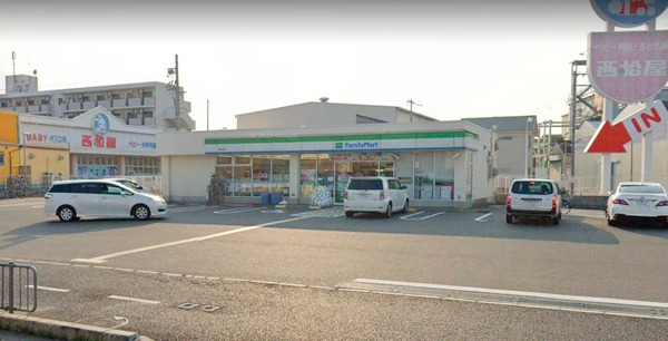 シャトー川庄(ファミリーマート堺海山町店)