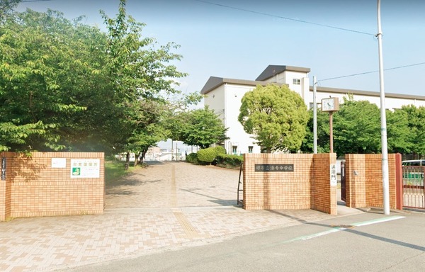 堺市西区上野芝町8丁の中古一戸建て(堺市立浜寺中学校)
