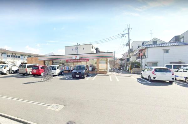 レスタージュ鳳(セブンイレブン堺鳳南町5丁店)