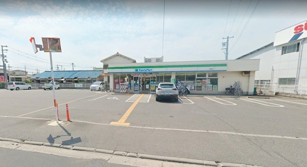 堺市西区草部の中古一戸建て(ファミリーマート堺草部店)