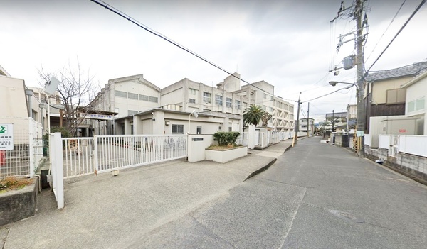 岸和田市野田町2丁目の土地(岸和田市立東光小学校)