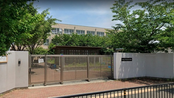 堺市堺区浅香山町3丁の中古一戸建て(堺市立浅香山小学校)