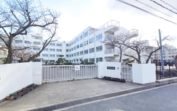 高槻市西町の中古一戸建て(高槻市立柳川中学校)