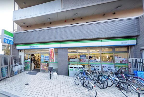 ステュディオ堺フェニックス(ファミリーマート堺駅南口店)